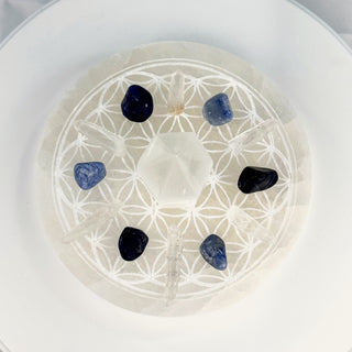Crystal Grid Set for Clarity, top view, Flower of Life selenite plate with sodalite, blue aventurine and Lemurian quartz points